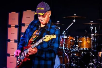Mike Piñera, pioneiro do rock psicodélico, morre aos 76 anos nos EUA