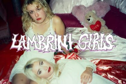Ouça Love, novo single das Lambrini Girls
