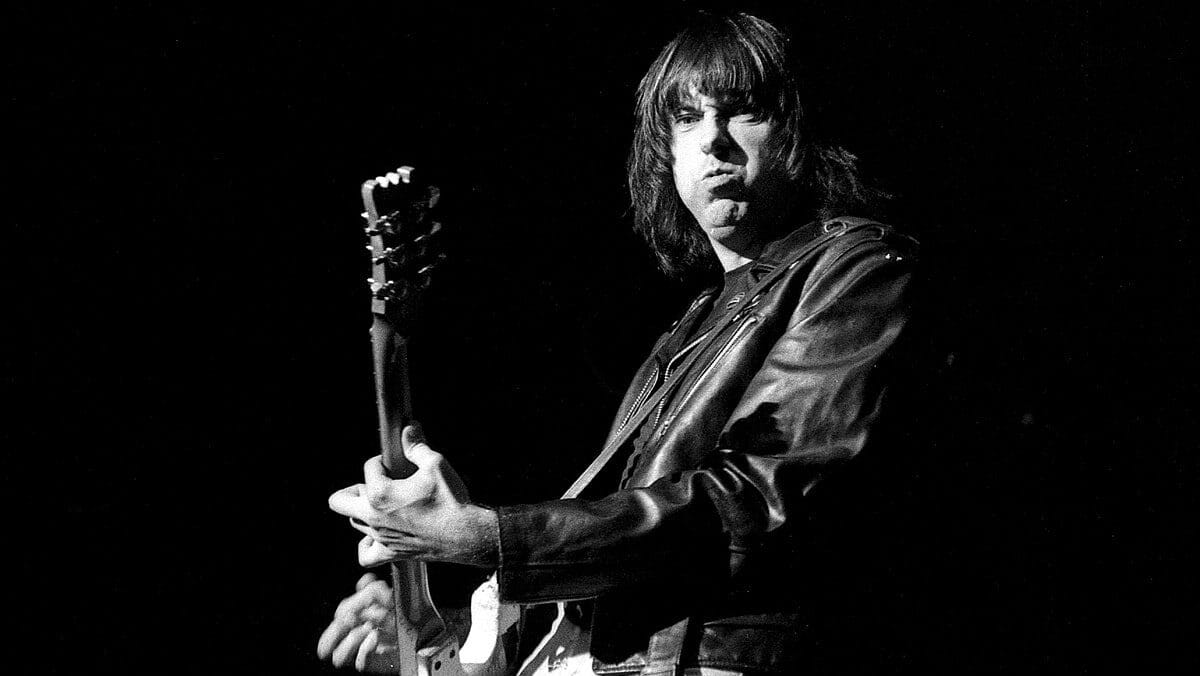 Johnny Ramone revela seu álbum favorito dos Ramones