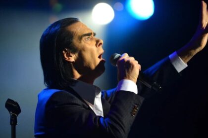 Nick Cave agradece Bob Dylan por assistir ao show dos Bad Seeds
