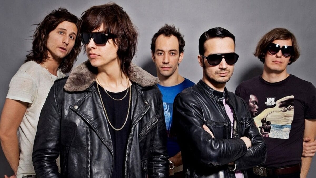 A música ‘Last Nite’ dos The Strokes está bastante morta para mim”, revela Julian Casablancas