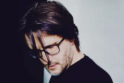 Steven Wilson anuncia novo álbum “The Overview”, que marca seu retorno ao prog