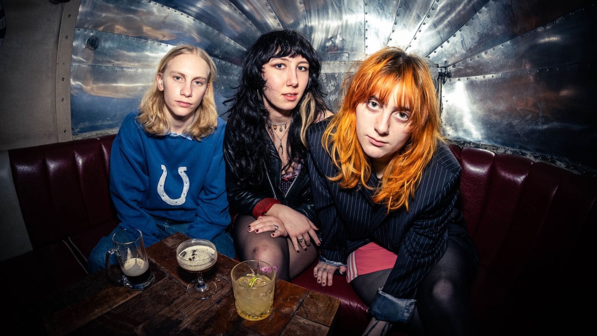 HotWax revela I Wanna Be A Doll, faixa de estreia do álbum Hot Shock