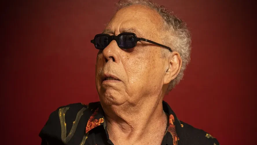 Jards Macalé apresenta “Coração Bifurcado” no Sesc Pinheiros 