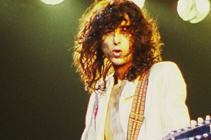 A única música do Led Zeppelin em que Jimmy Page tocava baixo