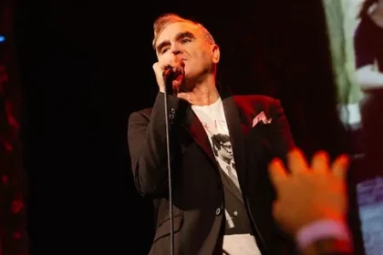 Morrissey declara a real razão em querer uma reunião do The Smiths em 2025