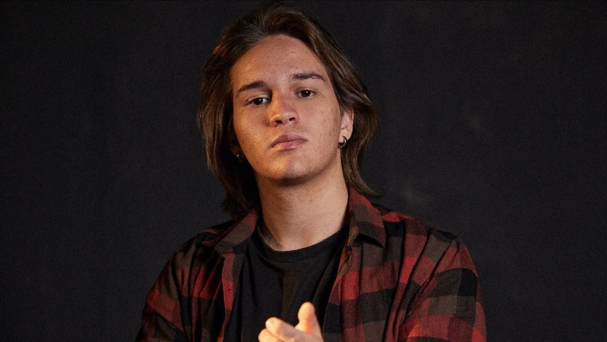 Pedro Vitor estreia carreira com “Pra Onde Vou”, single composto por vocalista do Zimbra