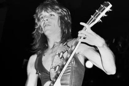 A teoria macabra da morte de Randy Rhoads