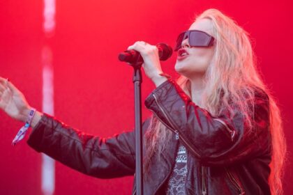 A trajetória de Sky Ferreira: A luta pelo direito de suas música após ser saída da gravadora