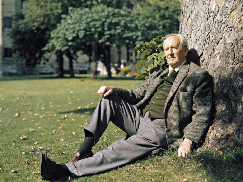 J.R.R. Tolkien. Crédito: Special Price / The New Statement.