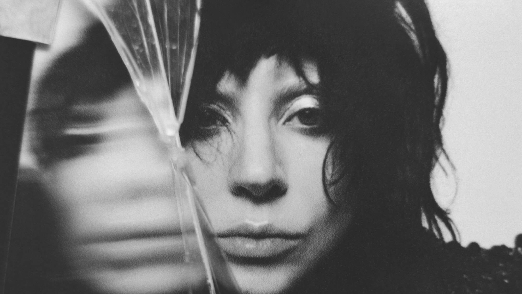“Mayhem”, novo álbum de Lady Gaga, gera polêmica com acusações de plágio