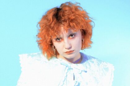 Phoebe Green anuncia EP “The Container” e lança single “What Are You Doing”