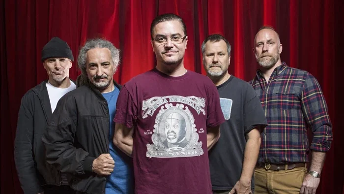 Faith No More está “em uma situação muito estranha” e incerto sobre o futuro