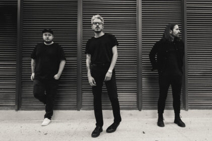 Menores Atos lança o álbum “Fim do Mundo” no Opinião Bar em Porto Alegre