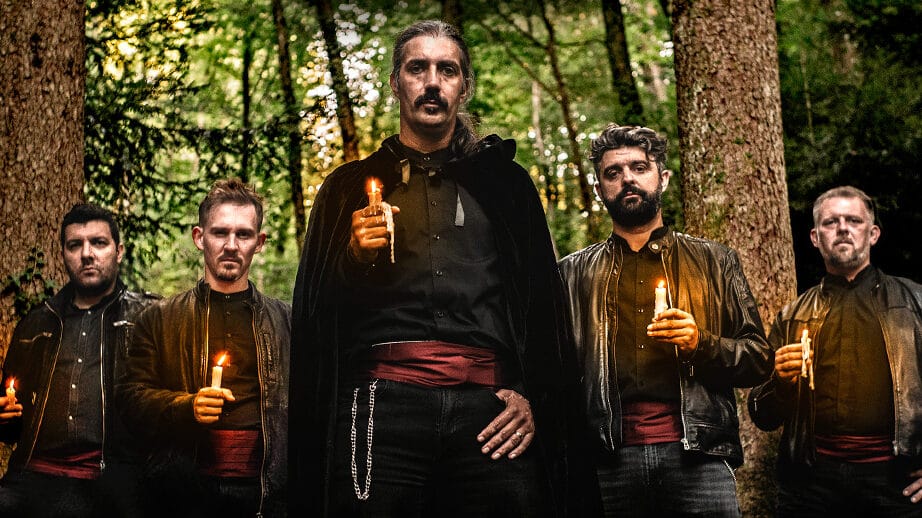 Coral croata Metaklapa traz turnê inédita ao Brasil com clássicos do Iron Maiden a cappella e à luz de velas