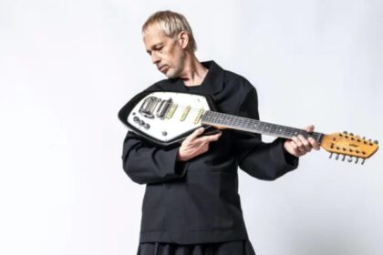 Andy Bell lança single inédito e anuncia shows acústicos em turnê por lojas independentes