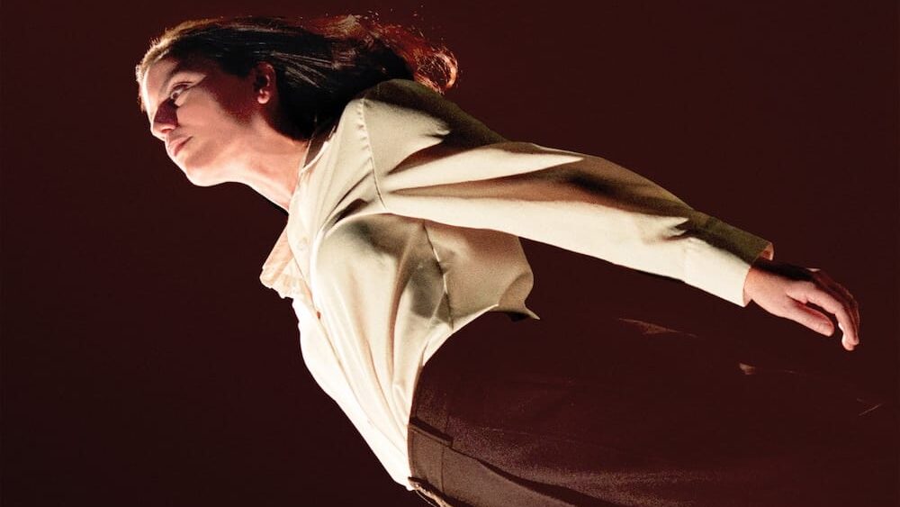 Deradoorian anuncia novo álbum “Ready For Heaven” e lança single “Set Me Free”