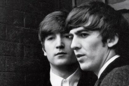Paul McCartney vende fotos inéditas dos Beatles