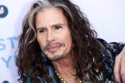 Steven Tyler não voltará às turnês, afirma Matt Sorum