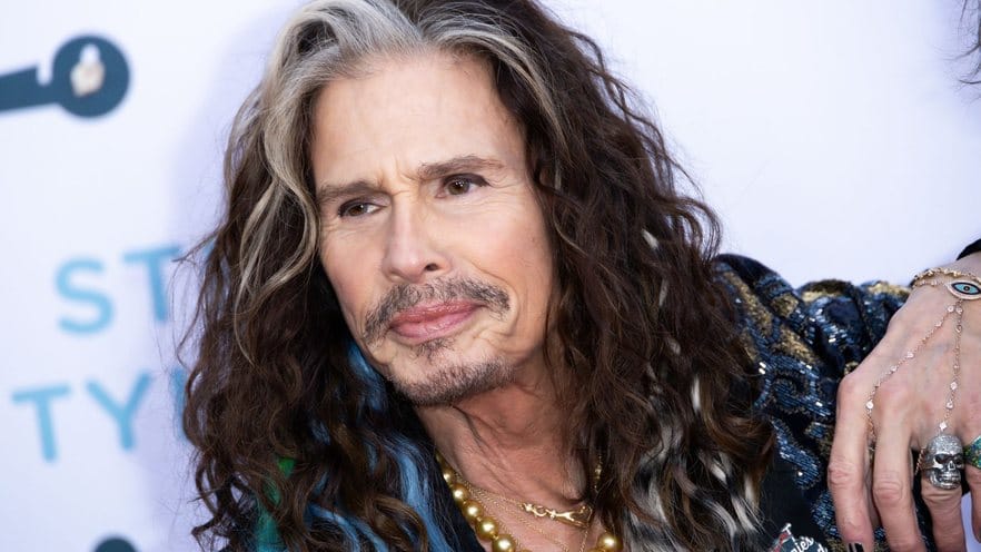Steven Tyler não voltará às turnês, afirma Matt Sorum