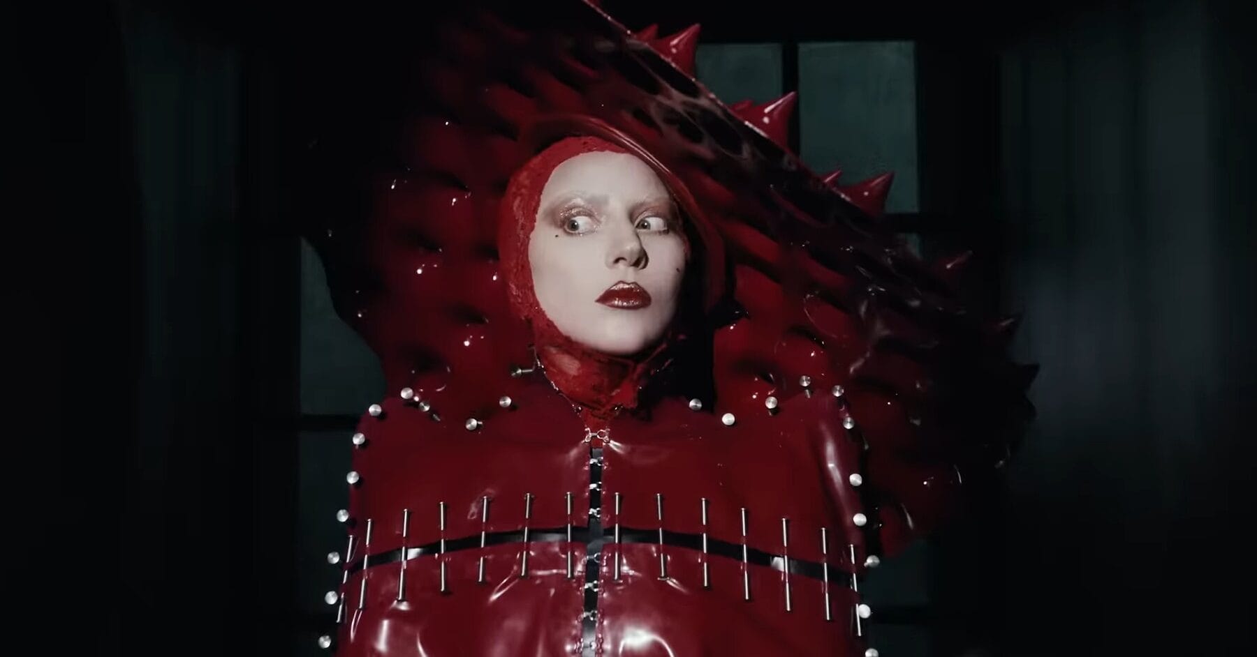 Assista Abracadabra, novo clipe de Lady Gaga