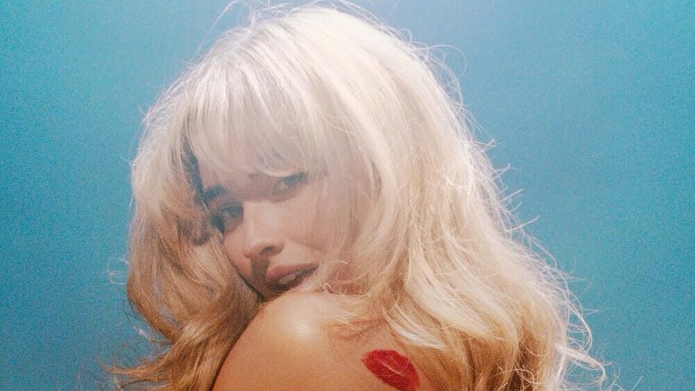 Sabrina Carpenter anuncia Deluxe Short N’ Sweet com Dolly Parton