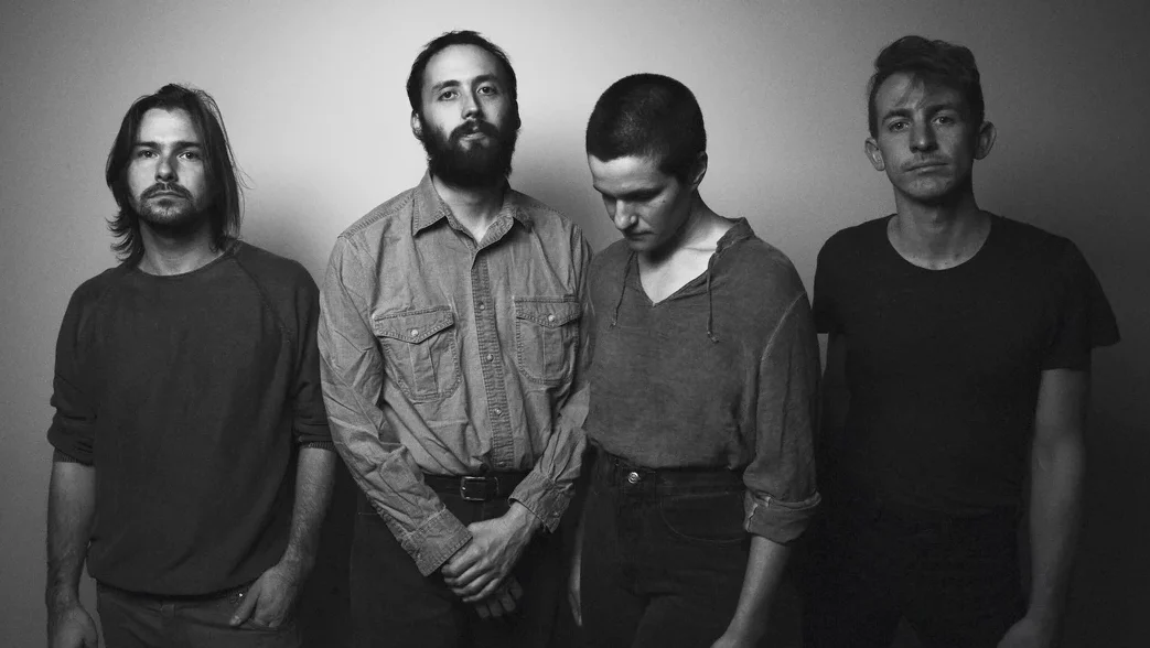 Big Thief lança EP beneficente para vítimas de incêndios em Los Angeles