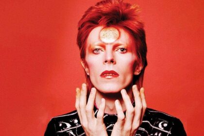 David Bowie lista suas músicas favoritas em bilhete
