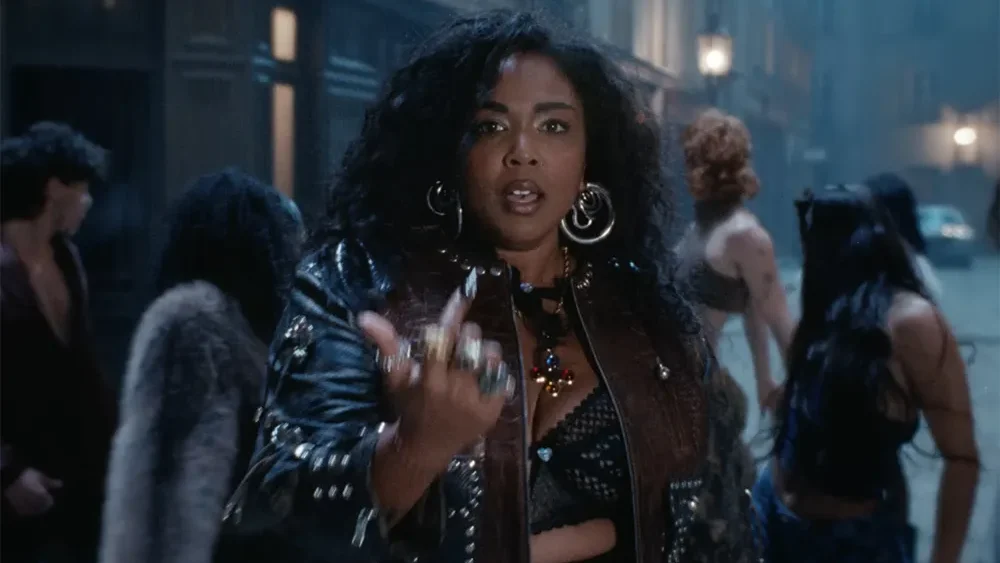 Lizzo inicia nova fase com “Love in Real Life” após dois anos sem inéditas