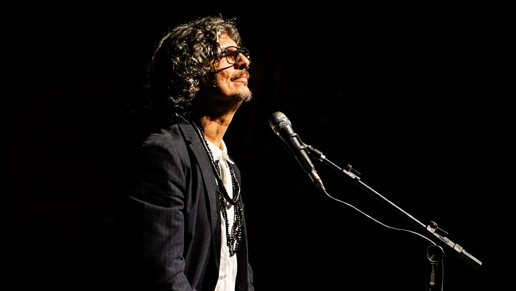 Pedro Luís lança novo álbum em temporada de 4 apresentações no Teatro Teatro Municipal Ipanema Rubens Corrêa, sempre às terças-feiras