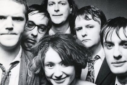 Cardiacs: Uma visão sobre a banda que está lançando álbum póstumo e livro de memórias