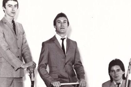 The Jam presta tributo emocionante a Rick Buckler
