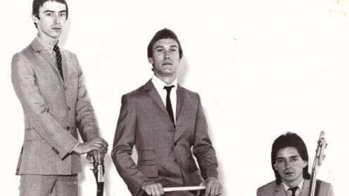 The Jam presta tributo emocionante a Rick Buckler