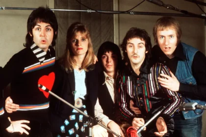 Paul McCartney revela livro sobre os bastidores do Wings
