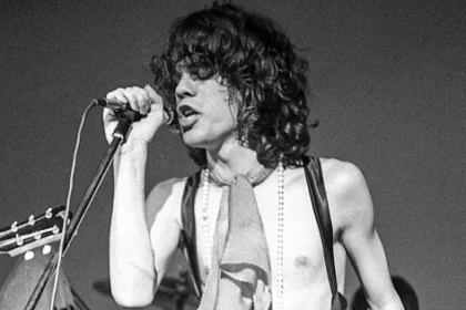 Morre David Johansen, vocalista do New York Dolls, aos 75 anos