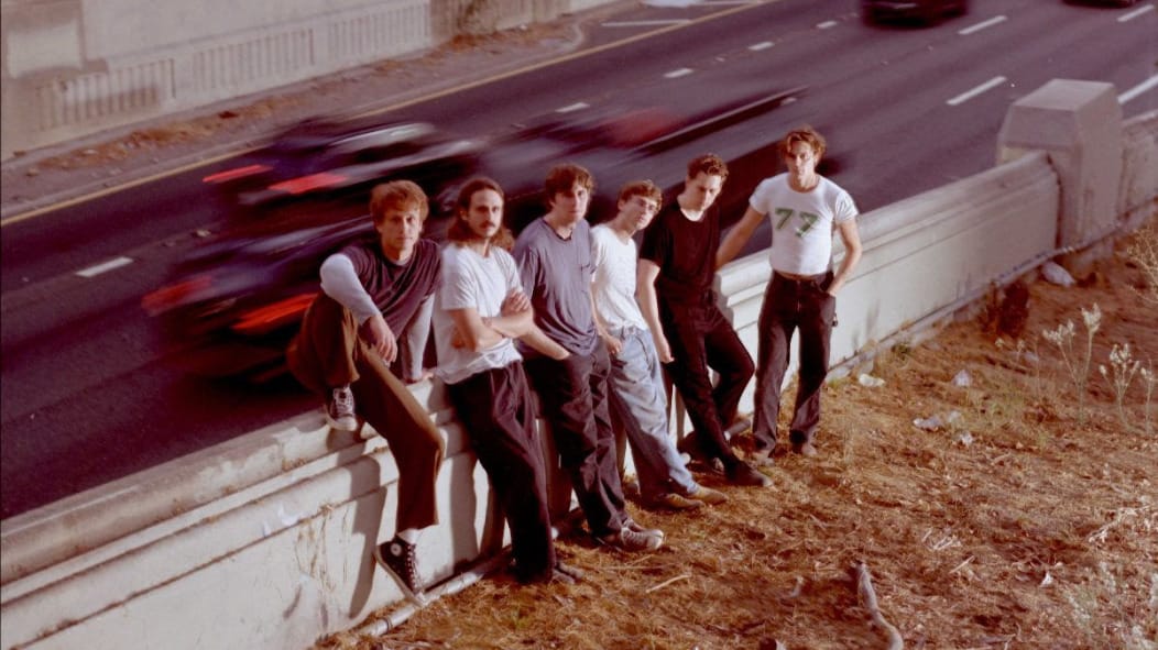 Dutch Interior anuncia álbum “Moneyball” e lança single “Fourth Street” com clipe