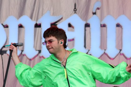 Fontaines D.C. cancela show no Lollapalooza Brasil 2025 após problema de saúde de vocalista