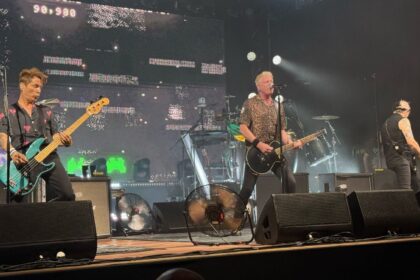 Offspring Transforma Show em um ‘Cirque du Soleil’ do Punk Rock