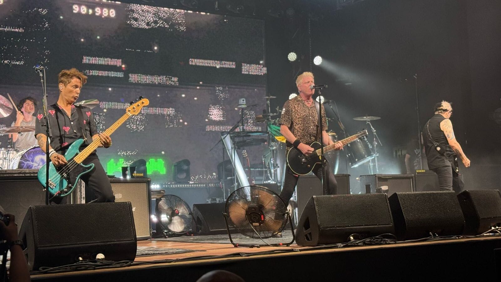 Offspring Transforma Show em um ‘Cirque du Soleil’ do Punk Rock