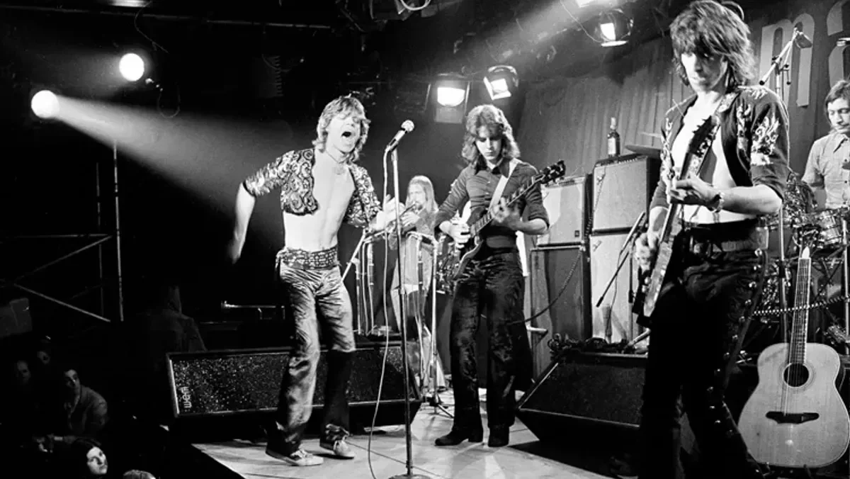 Os Rolling Stones sugerem “Foreign Tongues” como título de novo álbum em pôsteres misteriosos