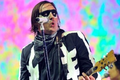 Arcade Fire sinaliza possível retorno com mudanças nas redes sociais