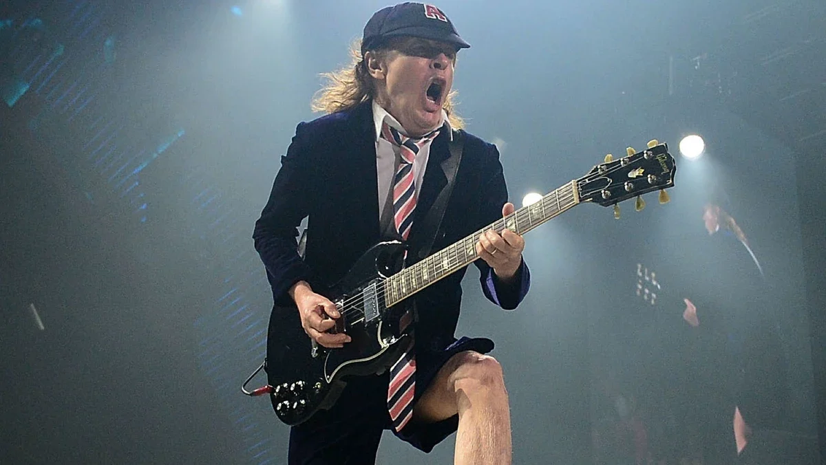 Angus Young escolhe o álbum definitivo do AC/DC para guitarristas