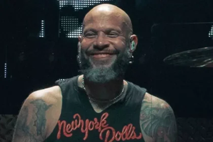 Frank Ferrer comenta saída do Guns N’ Roses após 19 anos