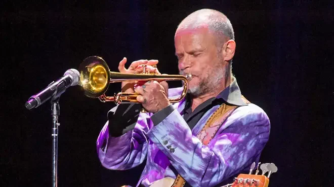 Flea e Nick Cave se unem em inusitada parceria musical