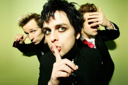Green Day lança faixa inédita e anuncia versão deluxe do álbum Saviors