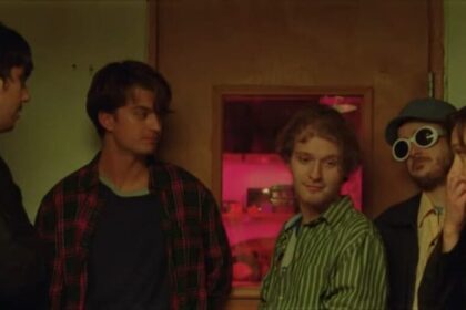 Novo trailer de “Range Life” destaca humor e drama na biopic do Pavement