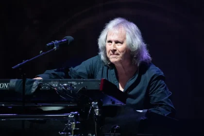 Ronnie Platt, do Kansas, recebe alta médica e retorna aos palcos em abril