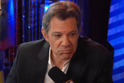 Governo avalia tributação sobre discos de vinil importados após declaração de Haddad