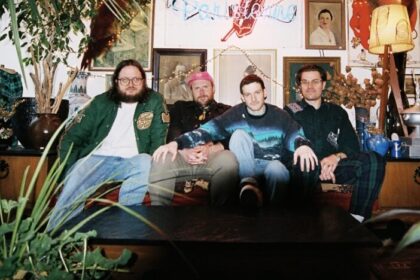 PUP apresenta novo single “Olive Garden” e prepara evento especial com temática inspirada no restaurante