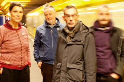 Stereolab anuncia primeiro álbum em 15 anos e divulga nova faixa “Aerial Troubles”